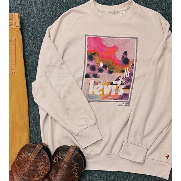 Levi's UFO "Journey to the Unknown" Graphic Crewneck Sweatshirt Lightweight - Picture 2 of 8